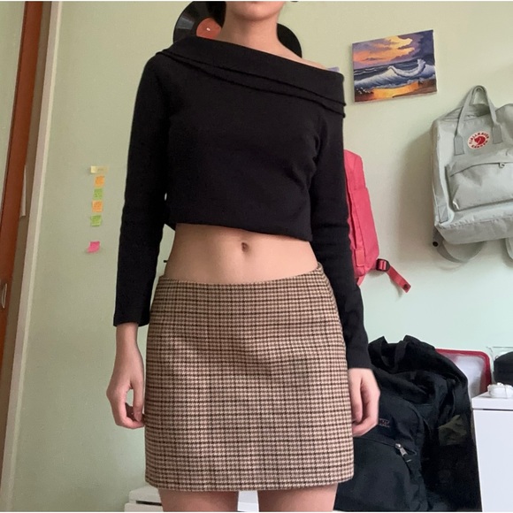 brandy melville arlo plaid mini skirt - Picture 4 of 4